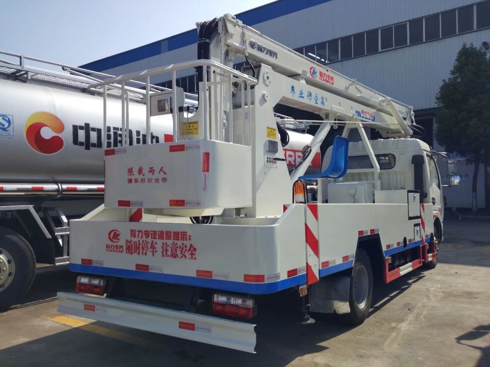 东风18米高空作业车