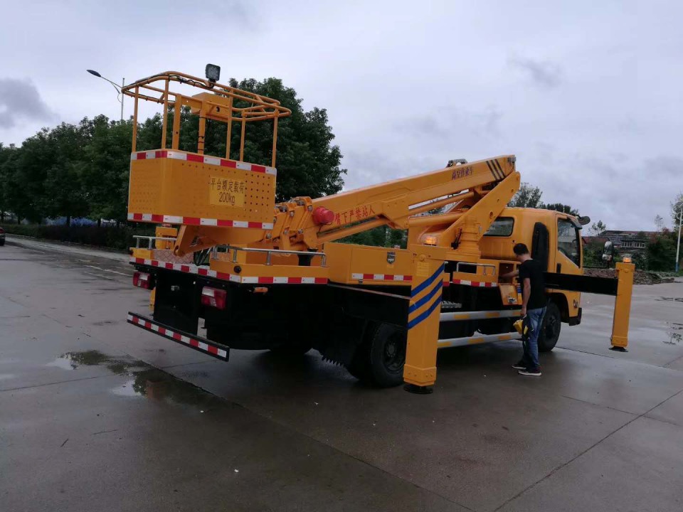 江铃16米直臂式高空作业车