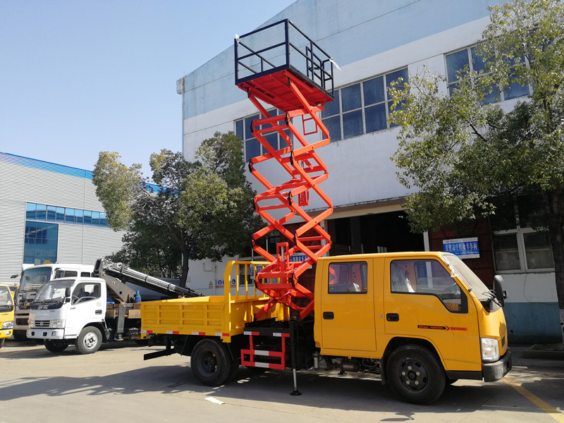 江铃蓝牌10米剪叉平台式高空作业车