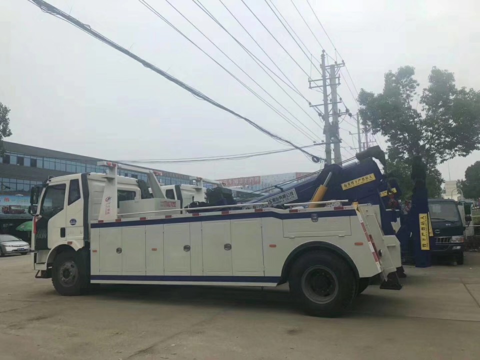 解放J6单桥拖吊连体清障车