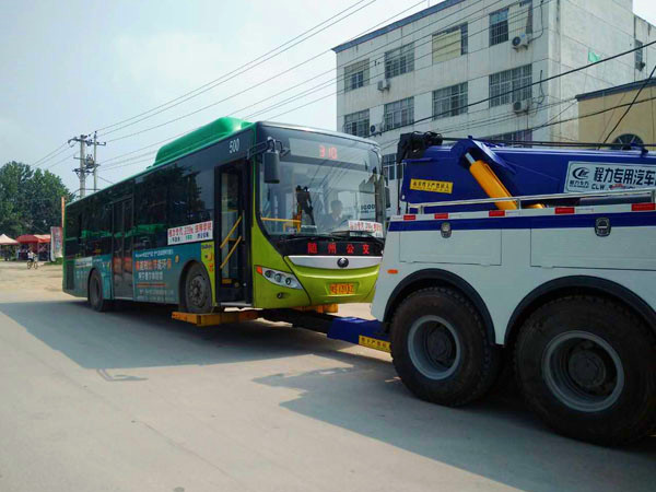 陕汽后双桥拖吊连体清障车