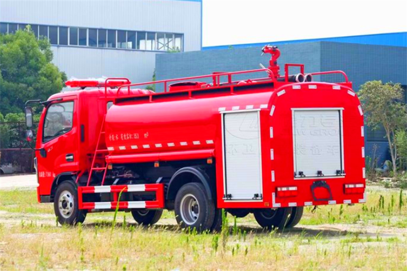 东风D6单排4.5T消防洒水车